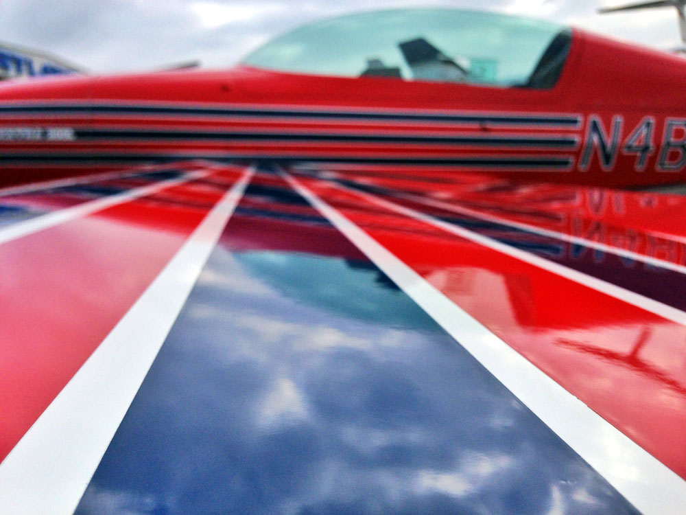 The Extra is as beautiful as it is capable. The wing is completely smooth.